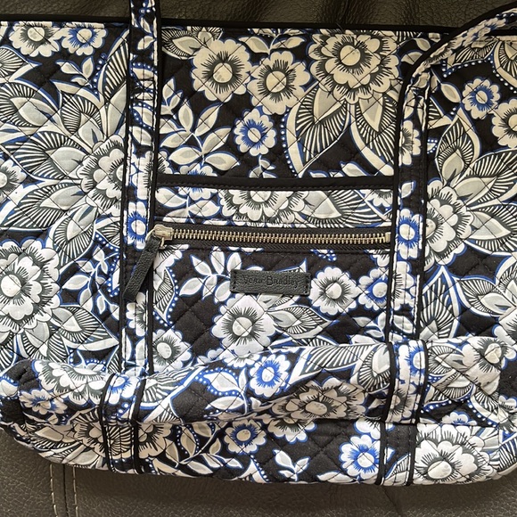Vera Bradley floral small tote - Picture 8 of 8